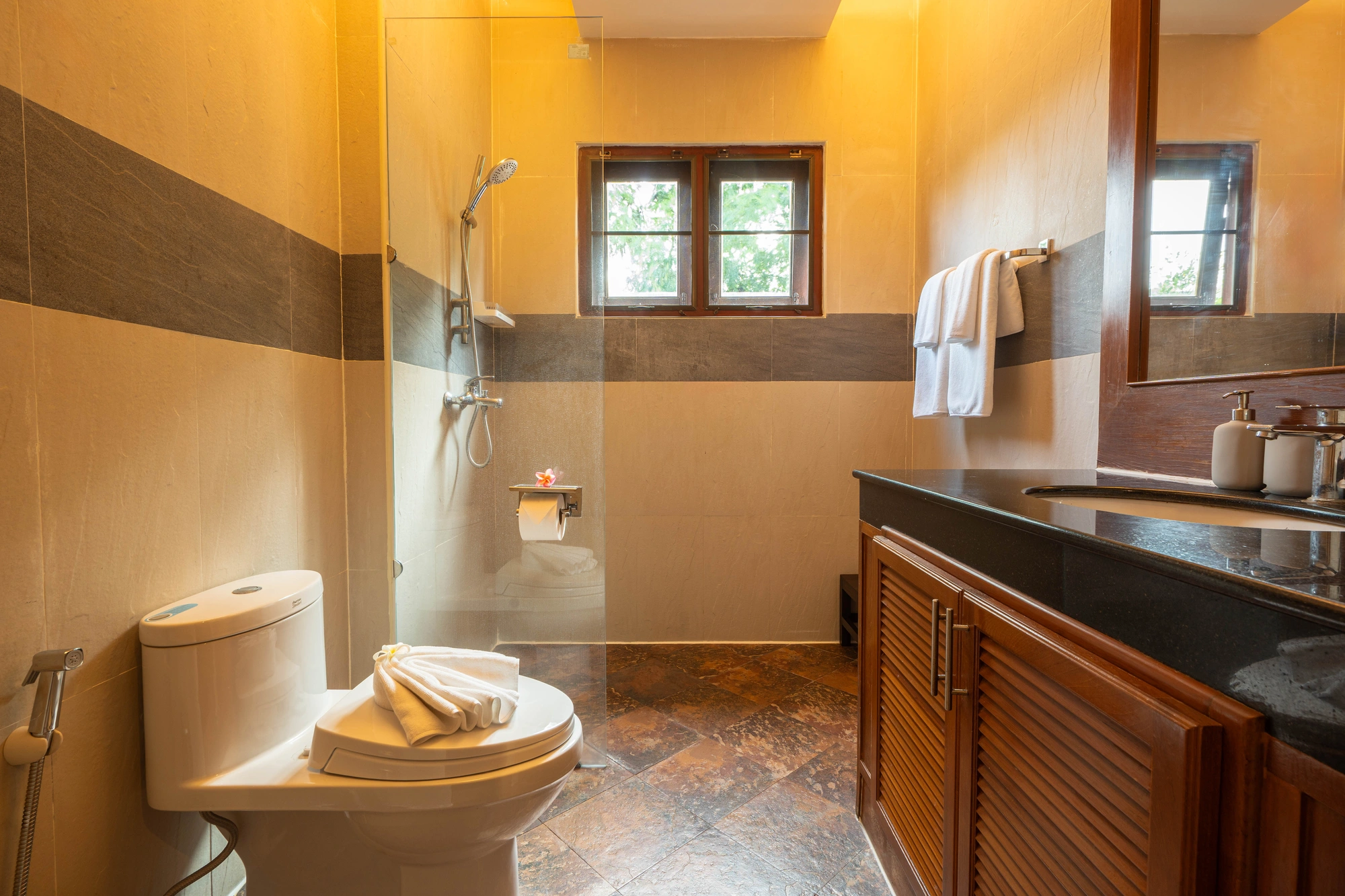 Second bedroom bathroom